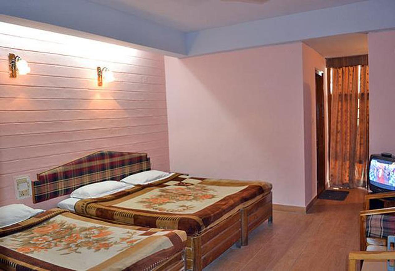 Hotel Radhe Continental Nainital Eksteriør bilde